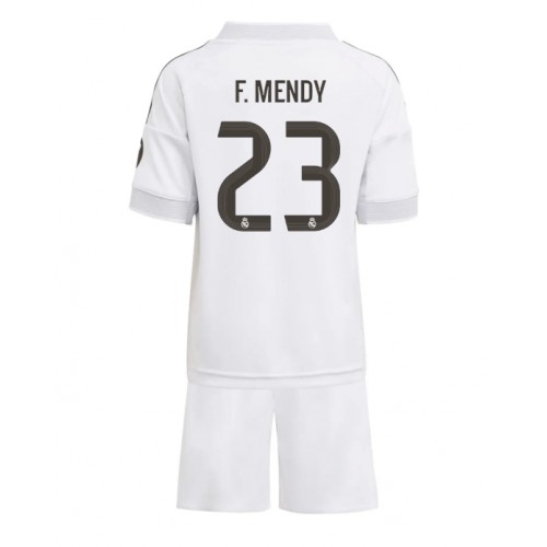 Lacne Dětský Futbalové dres Real Madrid Ferland Mendy #23 2025-26 Krátky Rukáv - Domáci (+ trenírky) Lacne Dětský Futbalové dres Real Madrid Ferland Mendy #23 2025-26 Krátky Rukáv - Domáci (+ trenírky)